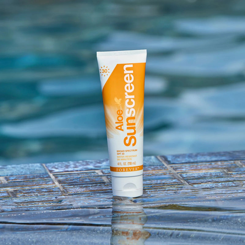 ضد آفتاب SPF30 فوراور مدل ALOE SUNSCREEN