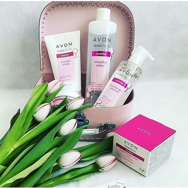 میسلار ژل پاک کننده پوست حساس AVON